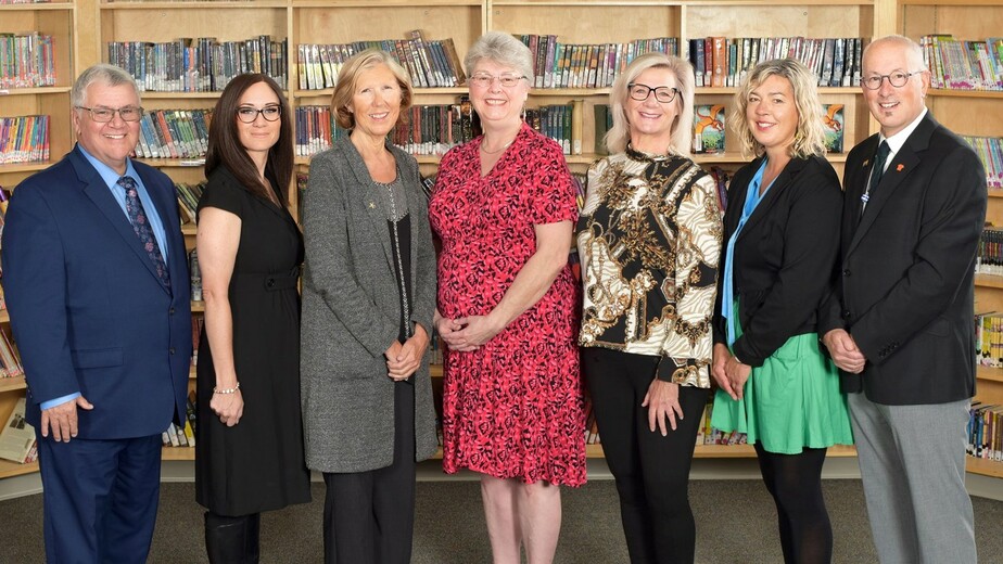 board of trustees group photo