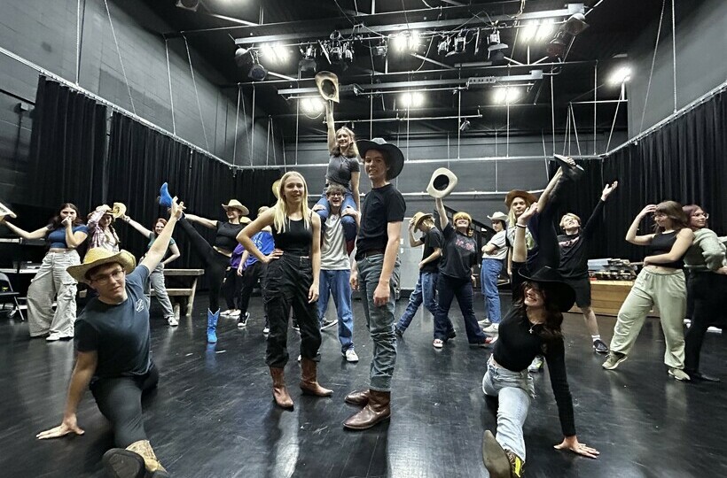 Footloose cast